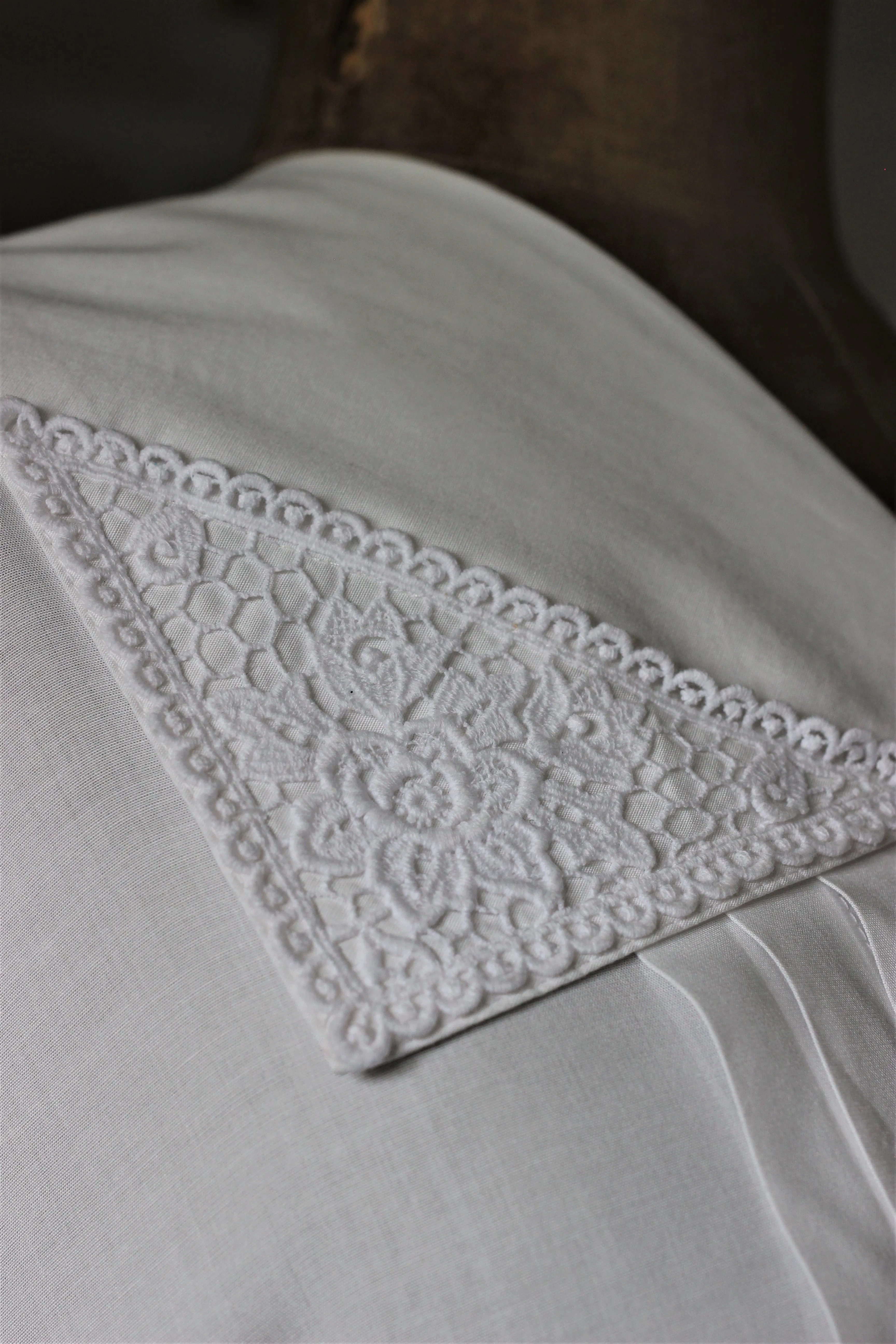 1980s White Shirt with Laces Size Size XL