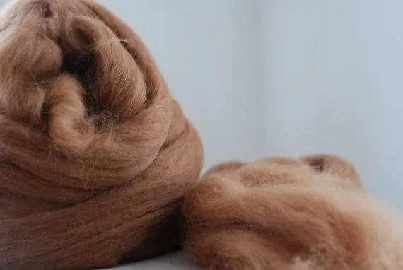 ALPACA FIBRE ~ Hazelnut brown