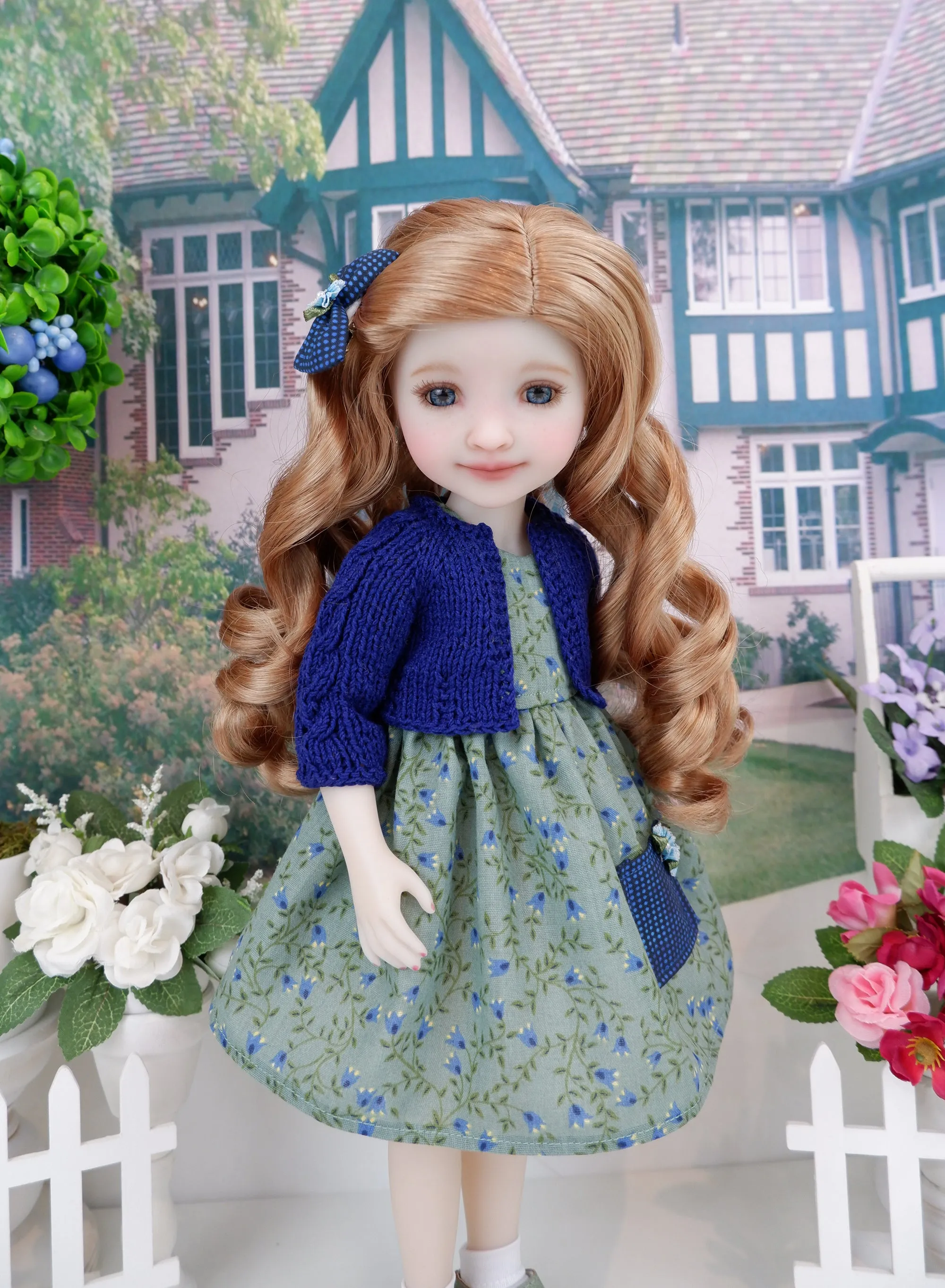 Flowering Freesia - dress with sweater & shoes for Ruby Red Fashion Friends doll