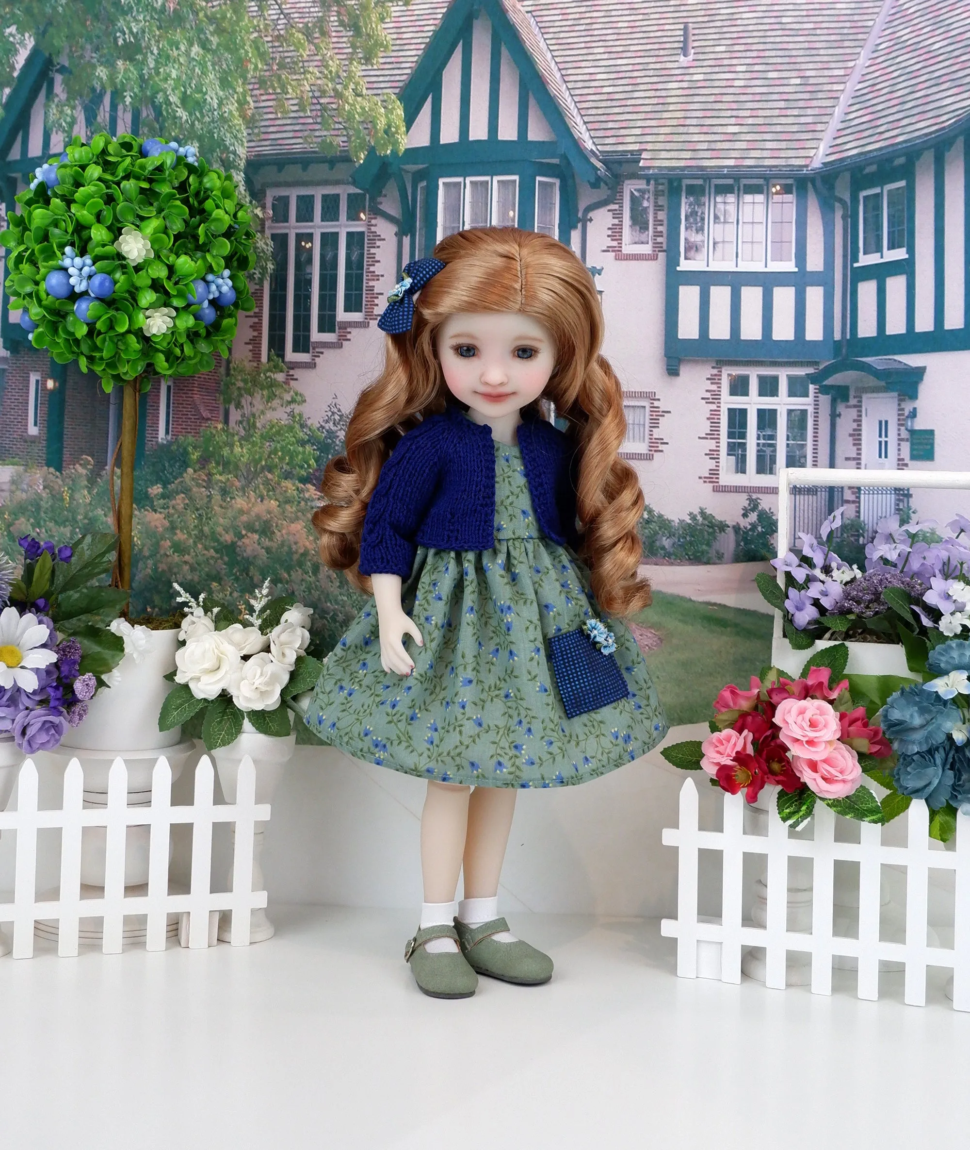 Flowering Freesia - dress with sweater & shoes for Ruby Red Fashion Friends doll