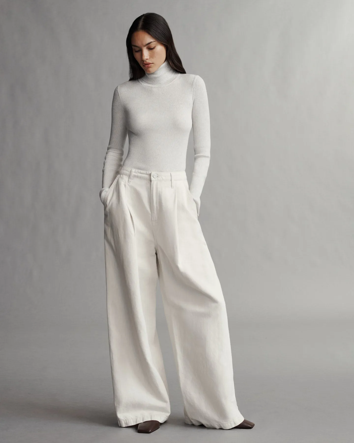 Knit Turtleneck in Merino Wool