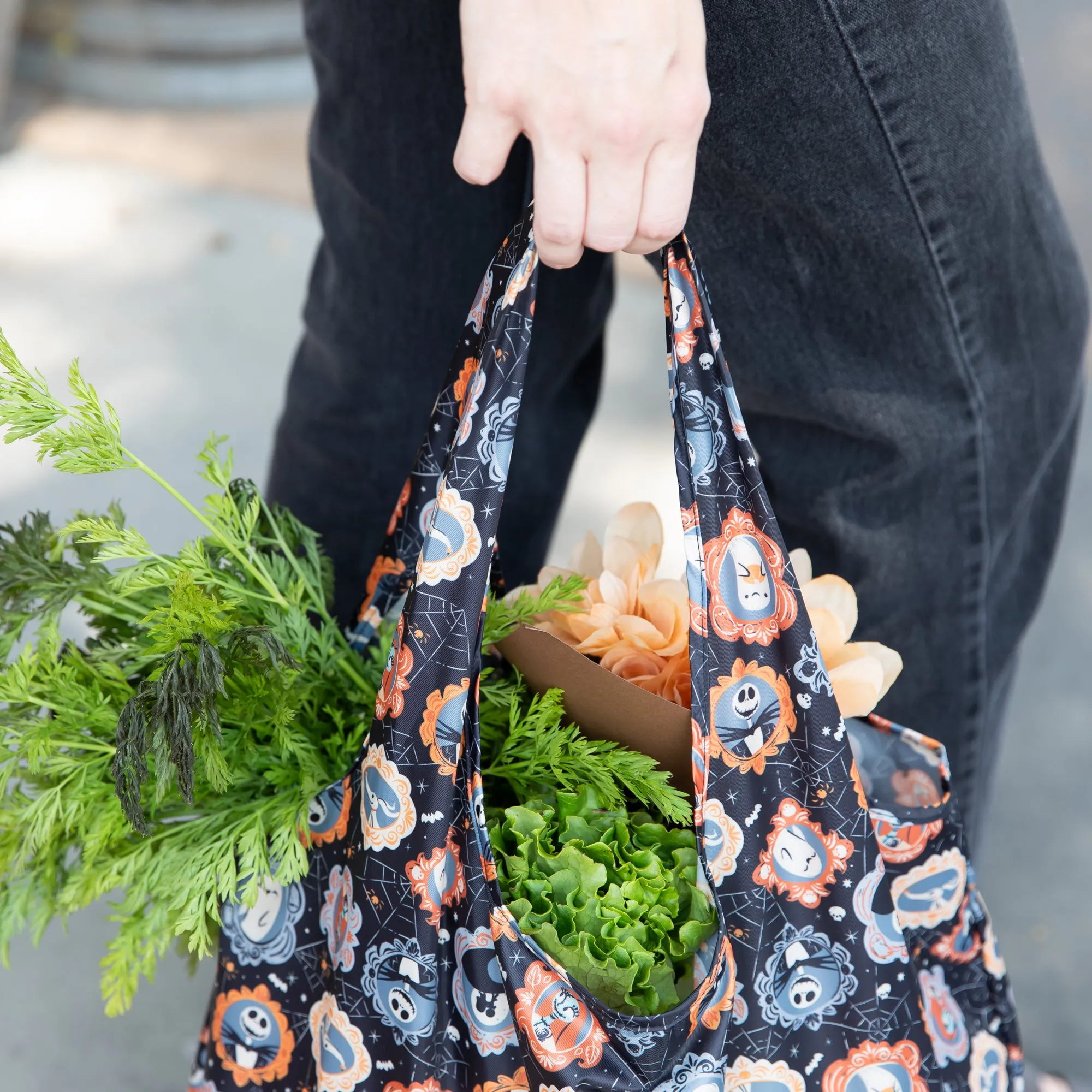 Packable Tote Bag: Ghostly Gallery