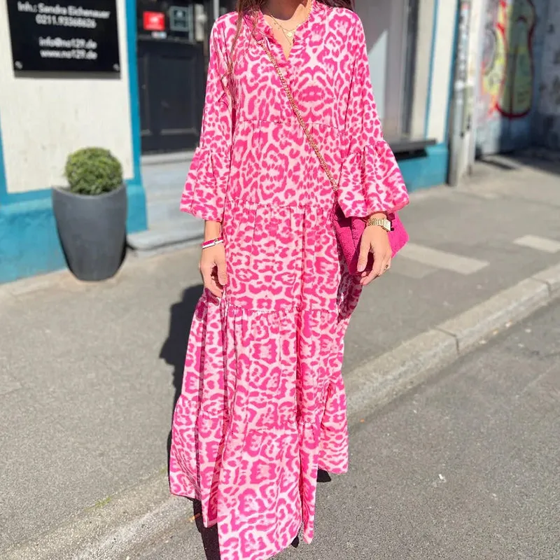Printed maxi dress with v-neck - casual and holiday ready