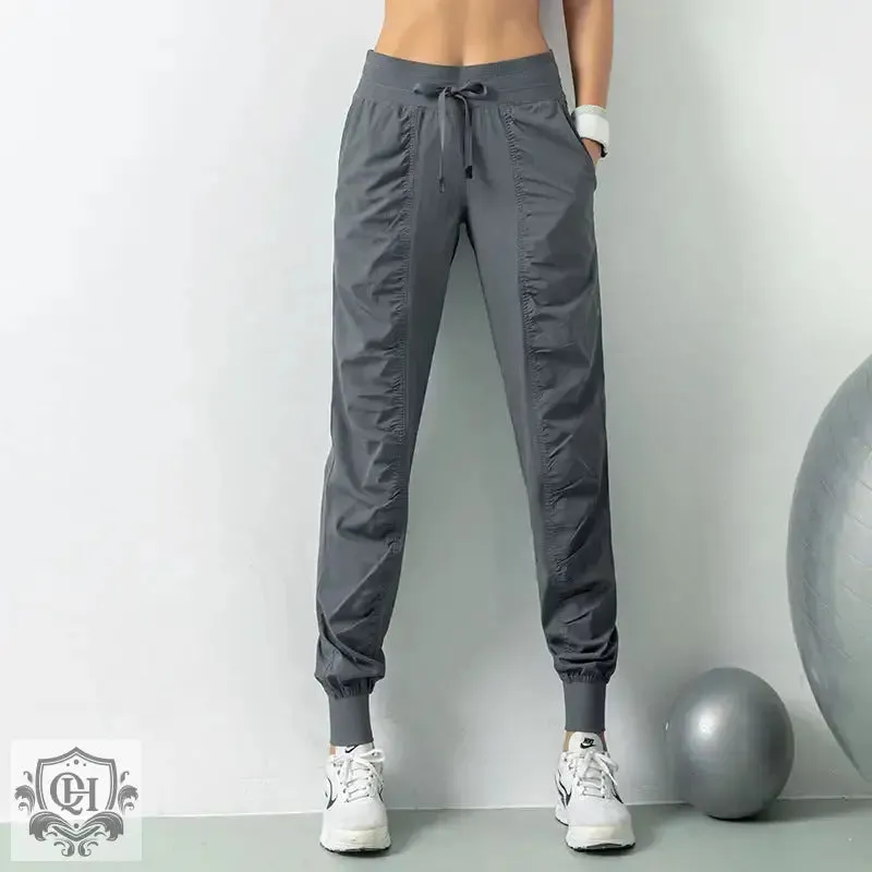 Quick-Dry Pleated Sporty Fit Pants