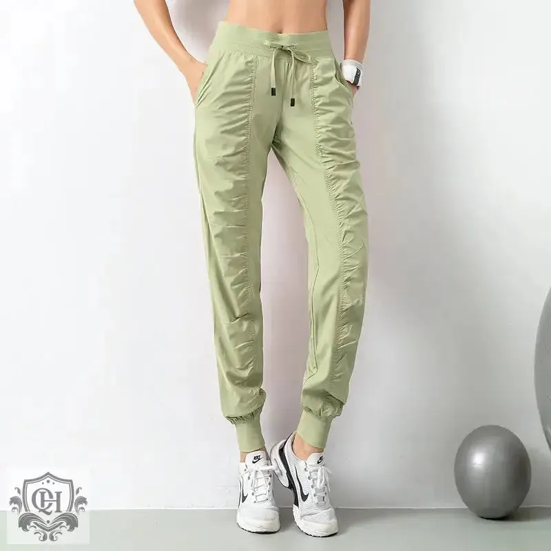 Quick-Dry Pleated Sporty Fit Pants