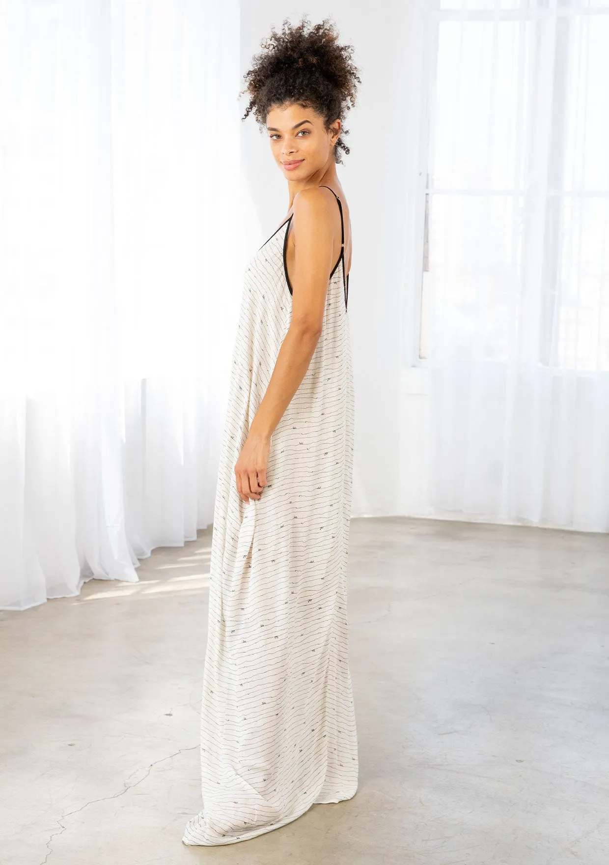 Snail Stripe Sleeveless V-Neck Maxi Dress