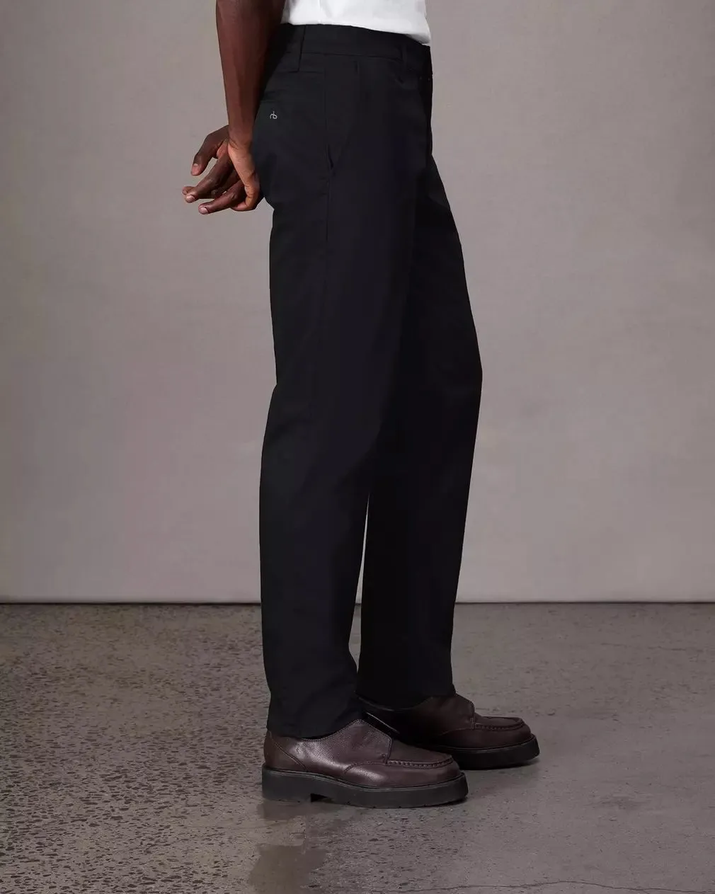 Standard Chino - Black