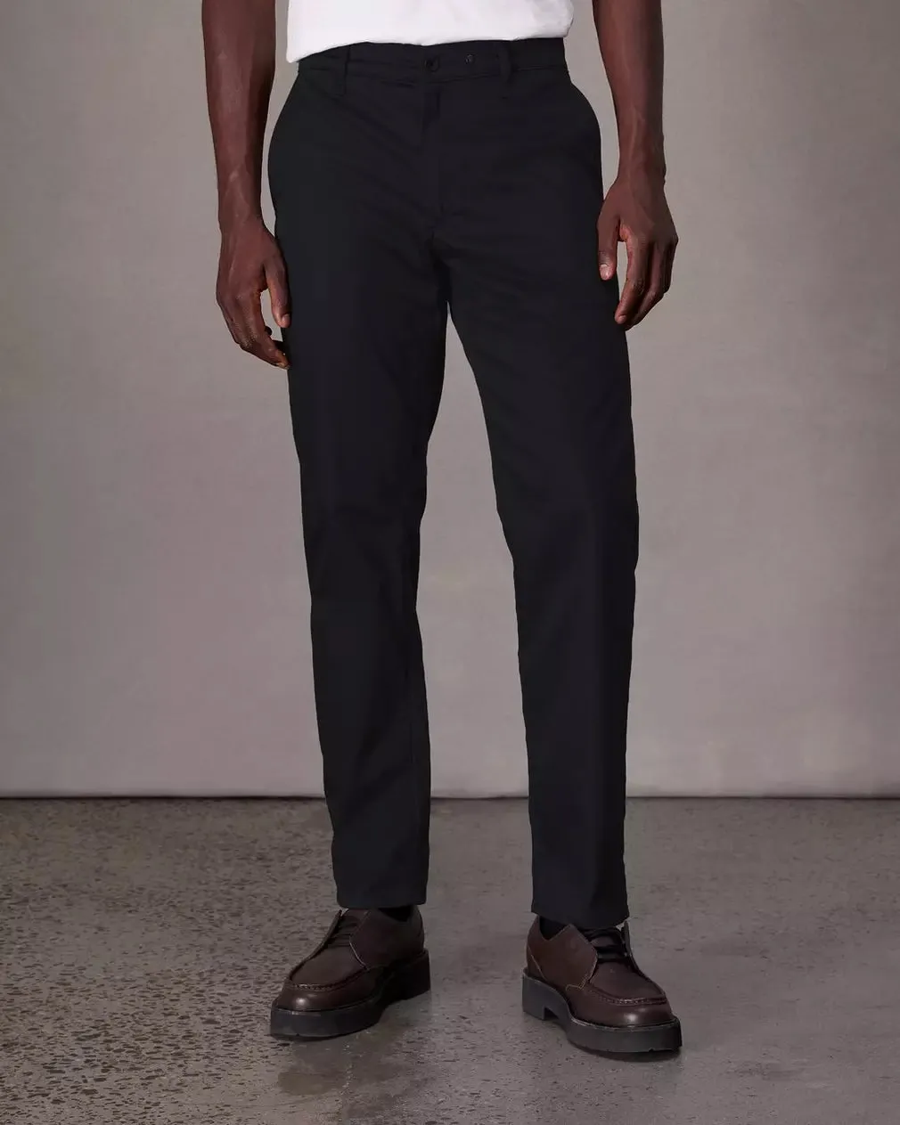 Standard Chino - Black
