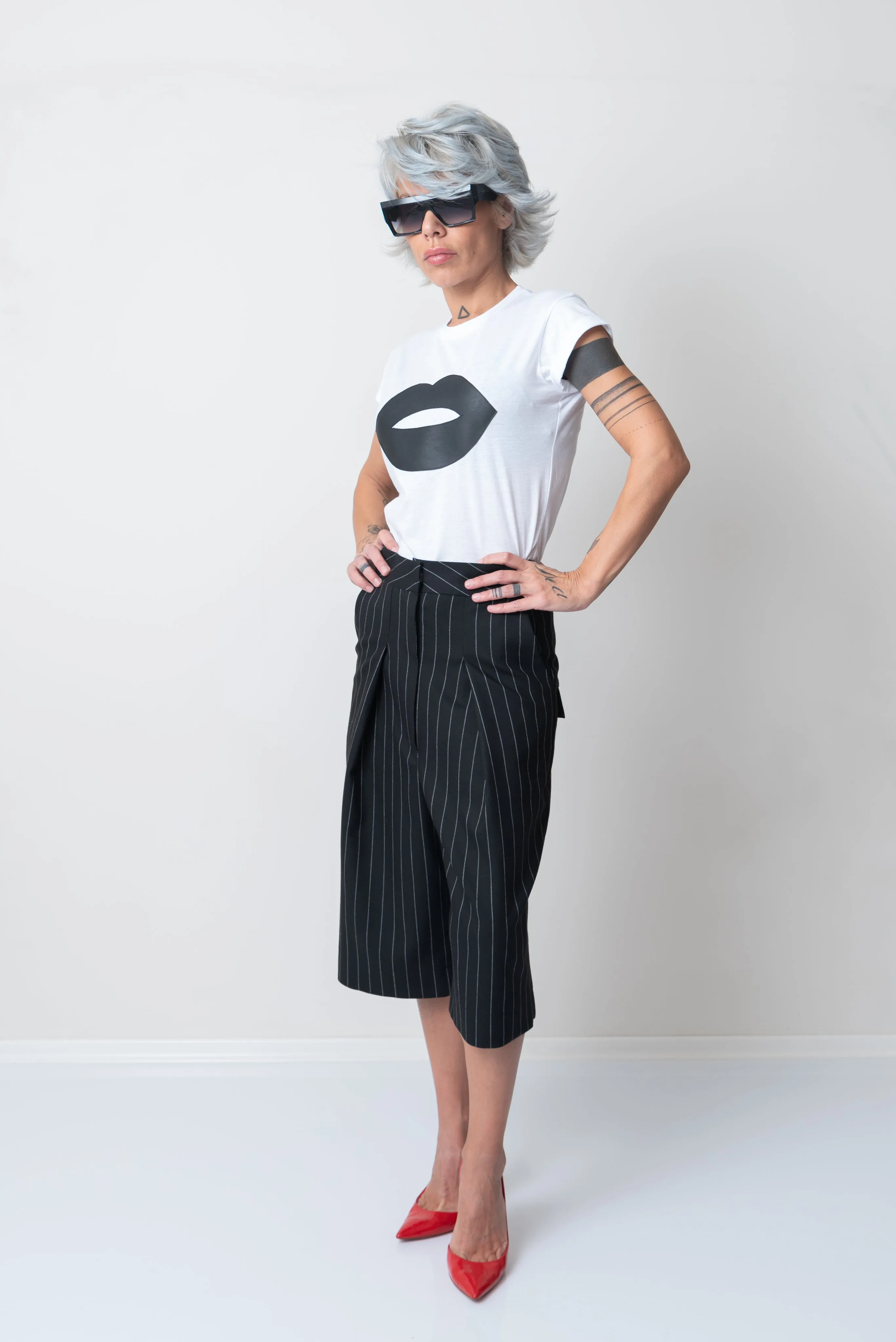 White T Shirt Blouse with Short Sleeves and Leatherette Lips