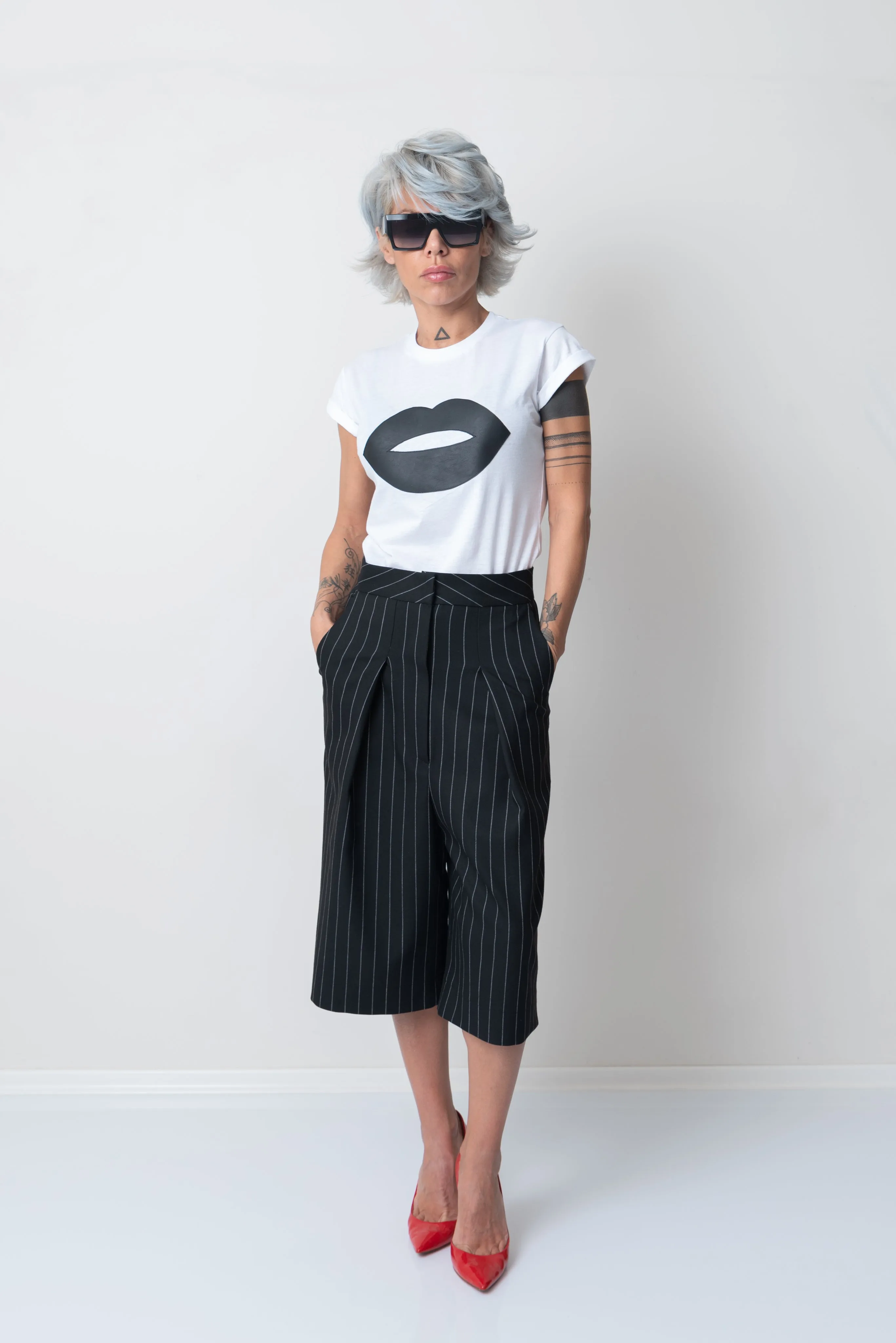 White T Shirt Blouse with Short Sleeves and Leatherette Lips